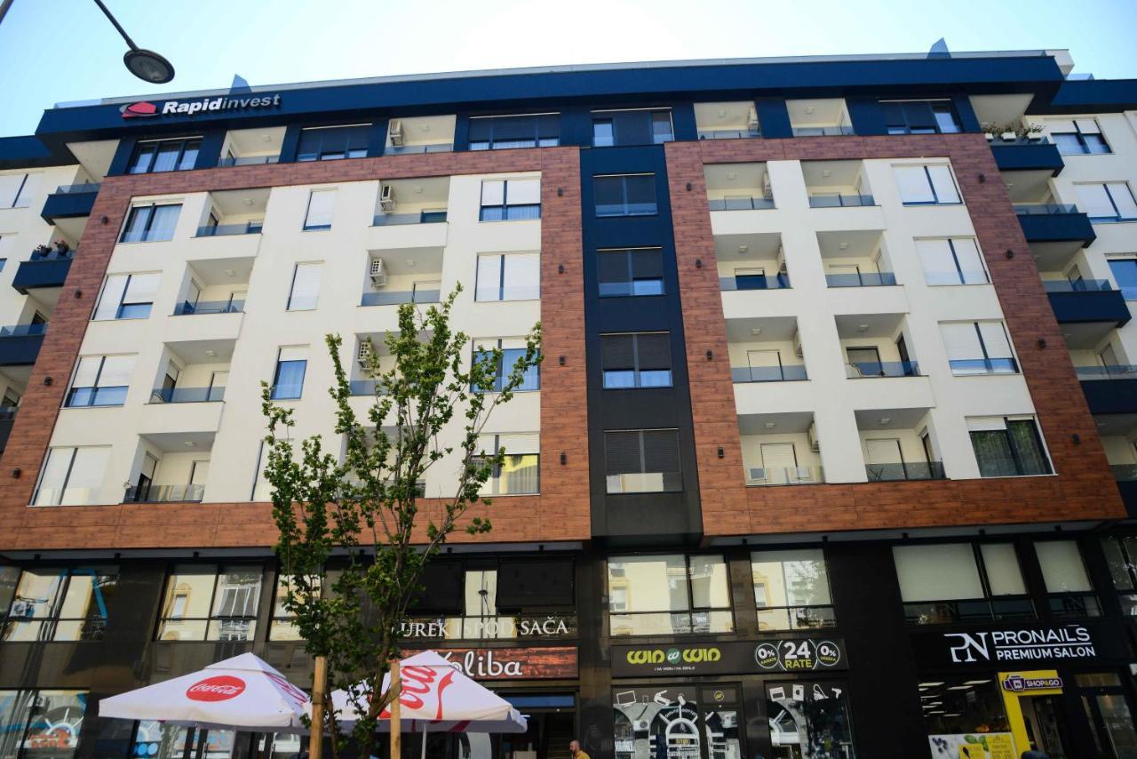 Tesla 70 Apartment With Secure Parking In The Garage Novi Sad Exterior photo
